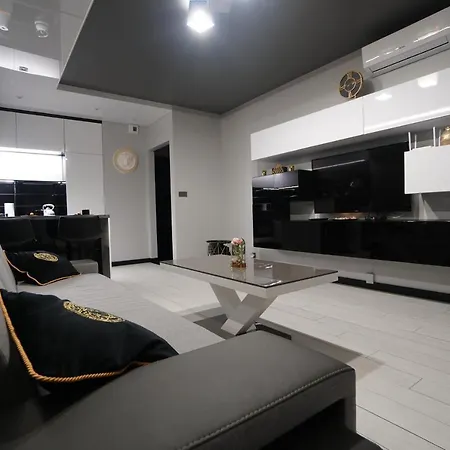Lema Versace Przy Tauron Arena- Jacuzzi, Parking * Krakov